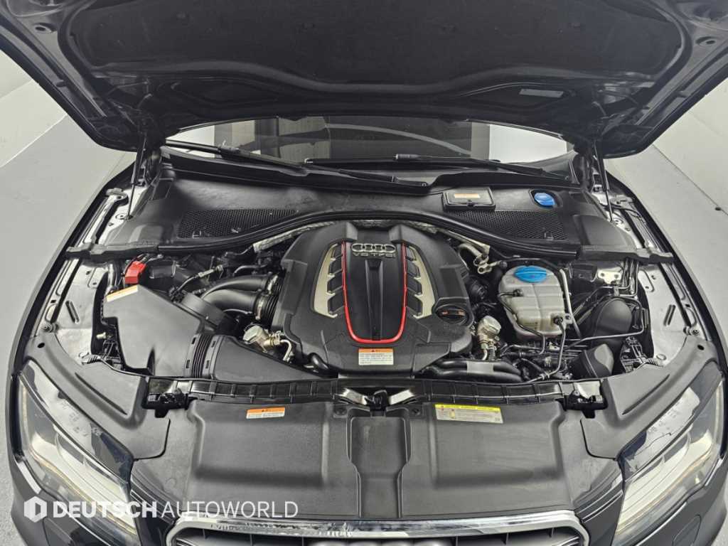 Audi S7 — photo 06