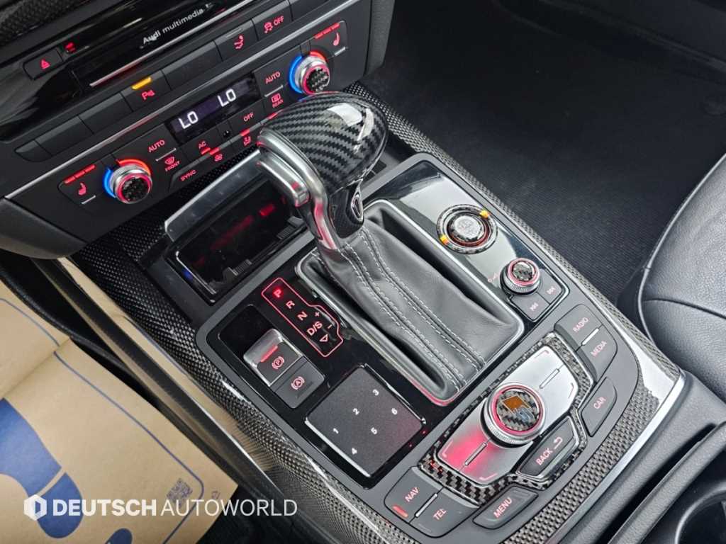 Audi S7 — photo 09