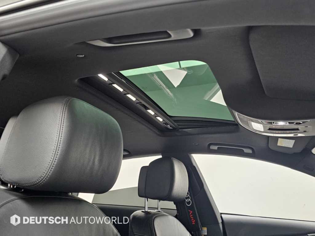 Audi S7 — photo 18