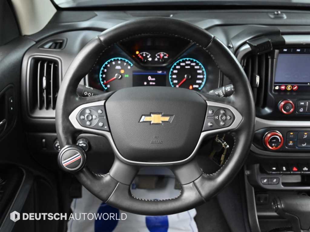 CHEVROLET Colorado — photo 13