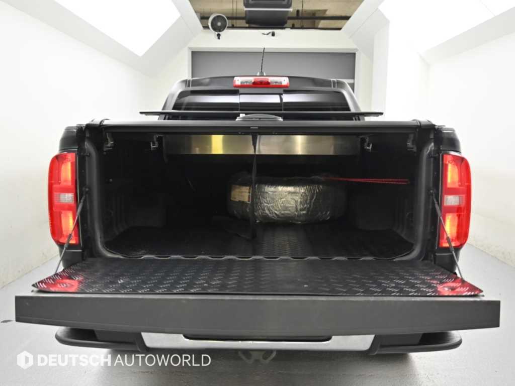 CHEVROLET Colorado — photo 19