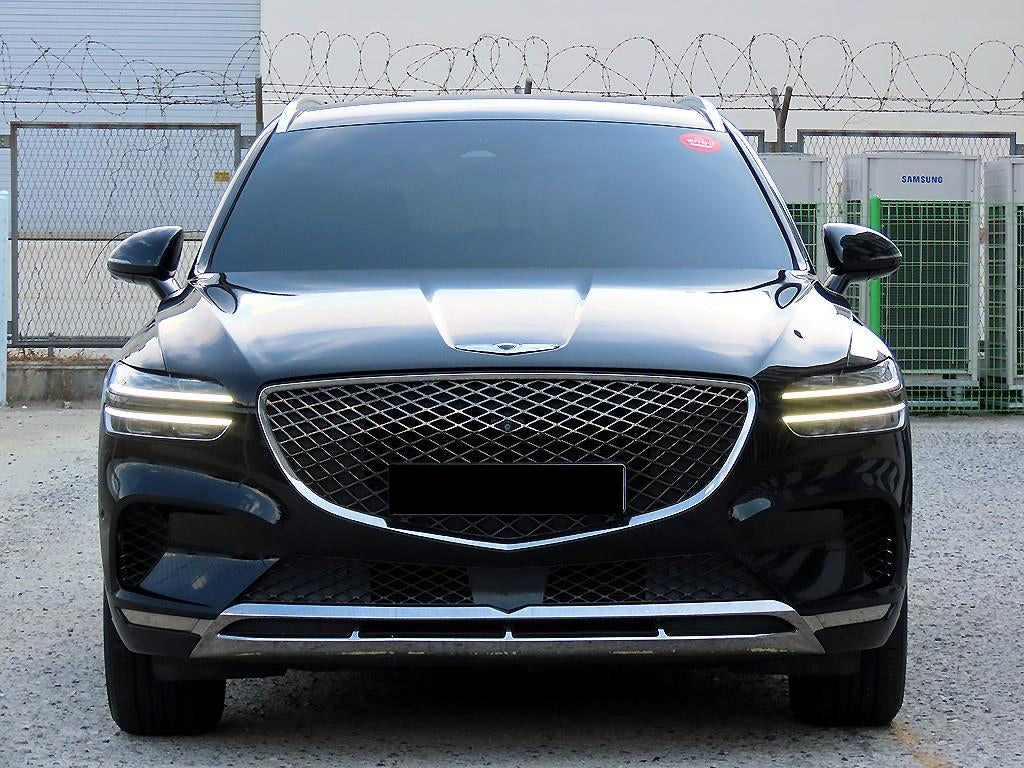 Genesis GV70 — photo 01