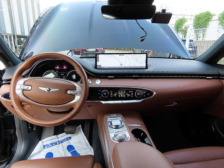 Genesis GV70 — photo 07