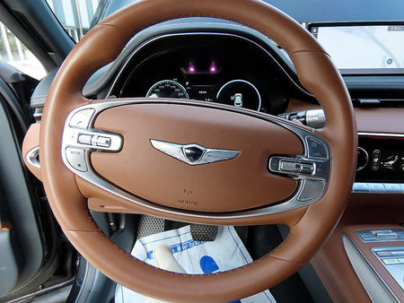 Genesis GV70 — photo 08