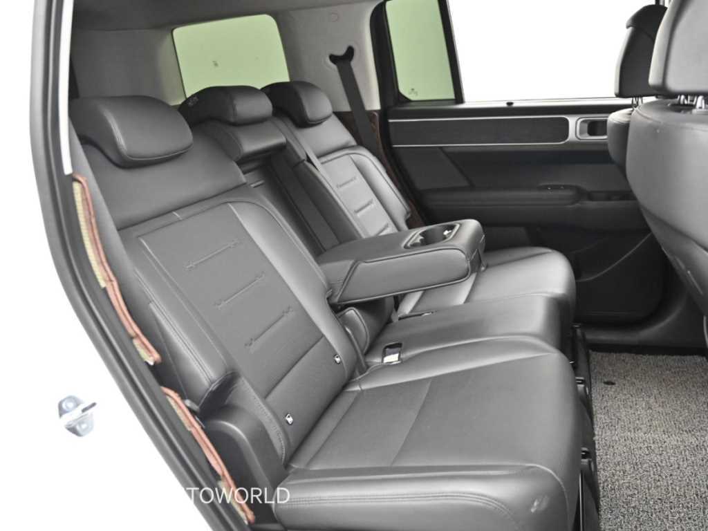 Hyundai Santafe — photo 12