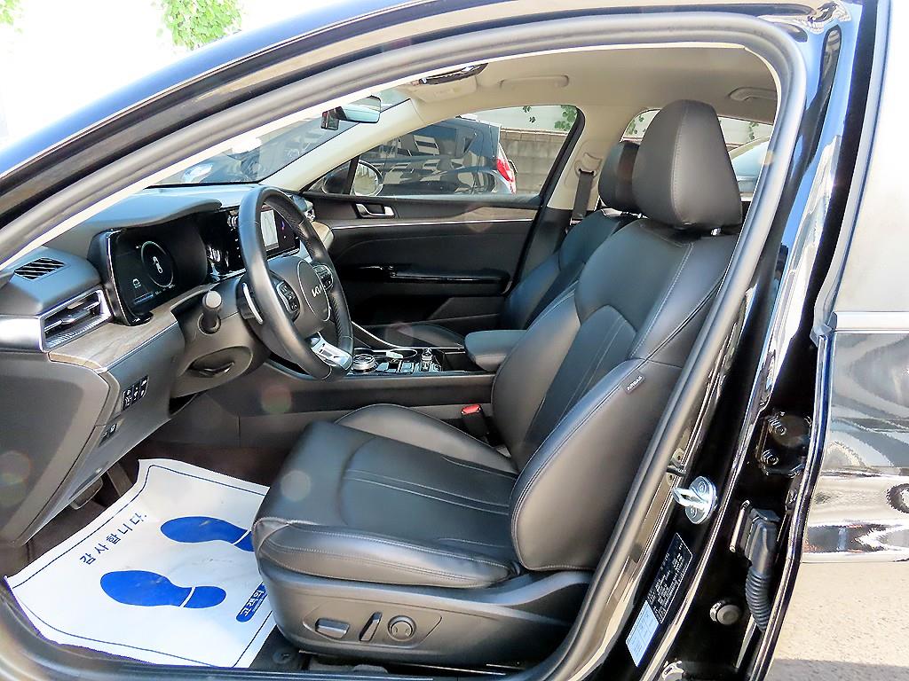 Kia K5 — photo 05