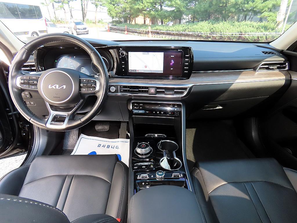 Kia K5 — photo 07