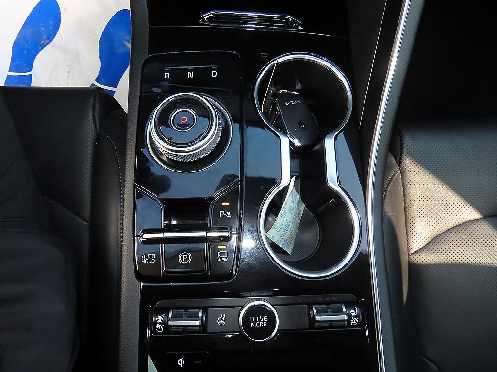Kia K5 — photo 10