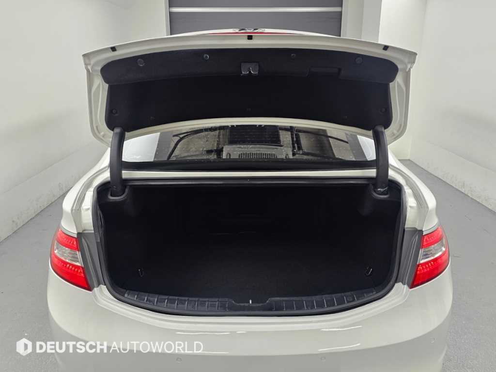Hyundai Grandeur — photo 05