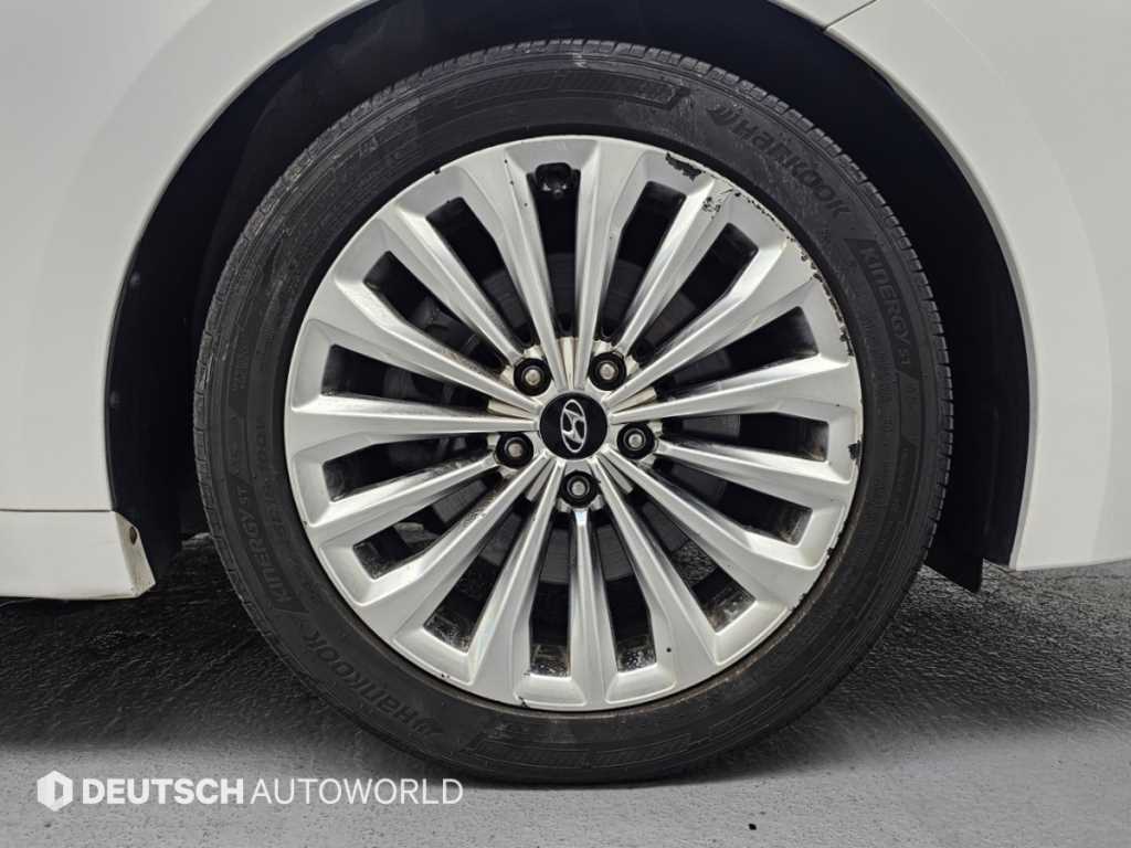 Hyundai Grandeur — photo 06
