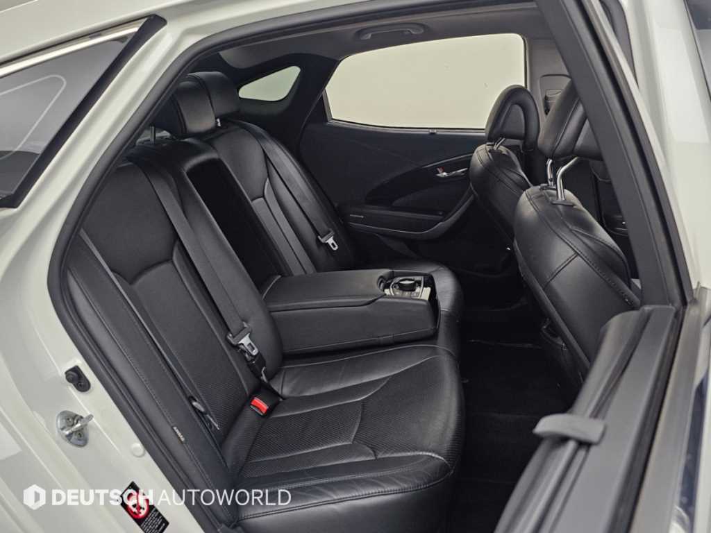 Hyundai Grandeur — photo 13