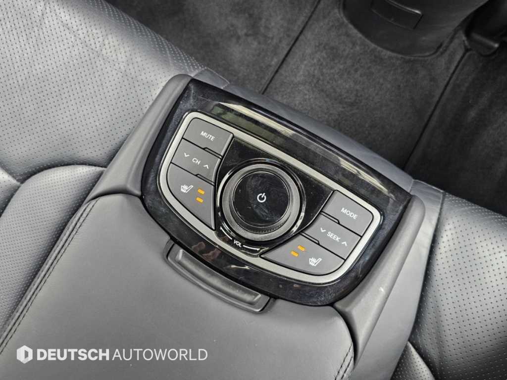 Hyundai Grandeur — photo 19