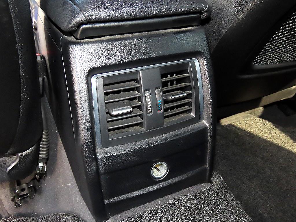 BMW Gran Turismo — photo 17