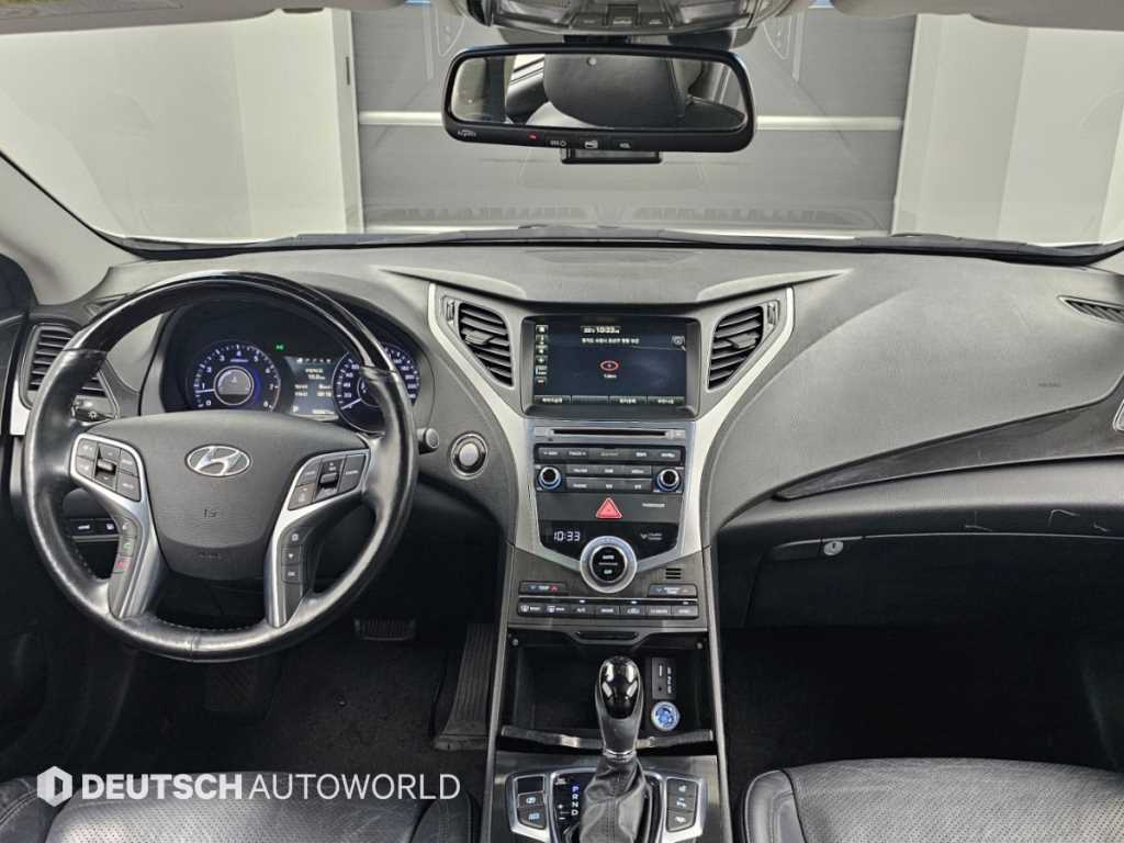 Hyundai Grandeur — photo 08