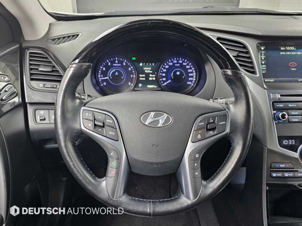 Hyundai Grandeur — photo 14