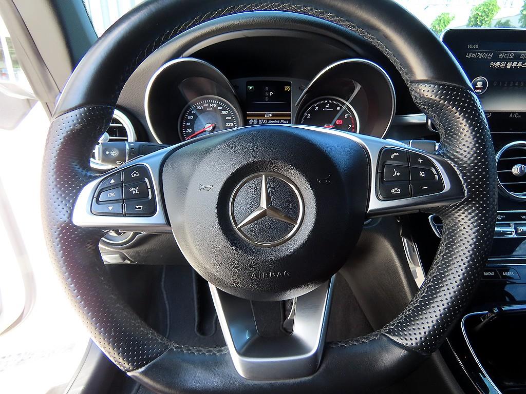 Mercedes-Benz C-Class — photo 08