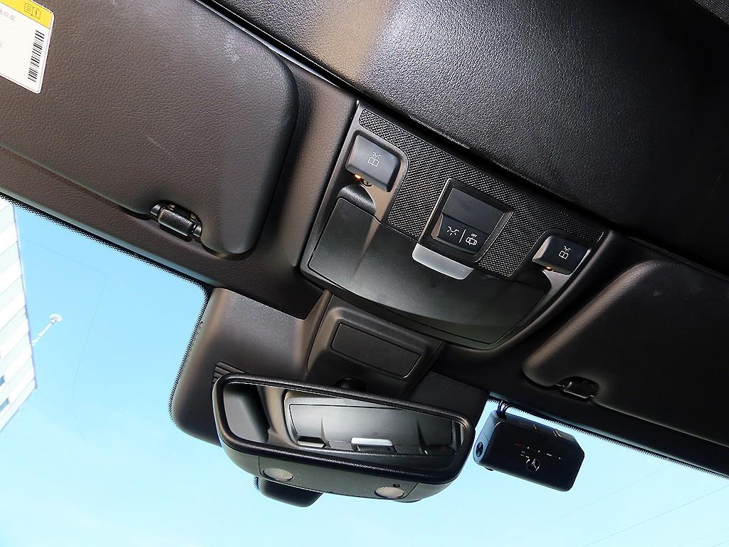 Mercedes-Benz C-Class — photo 17