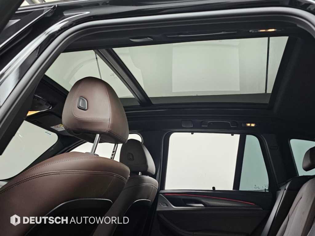 BMW X3 — photo 18