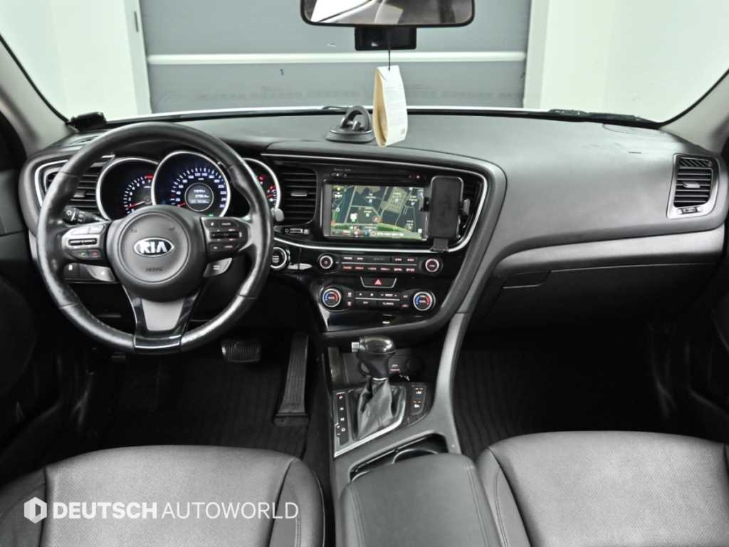 Kia K5 — photo 07
