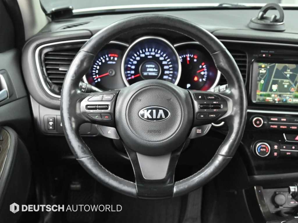 Kia K5 — photo 13