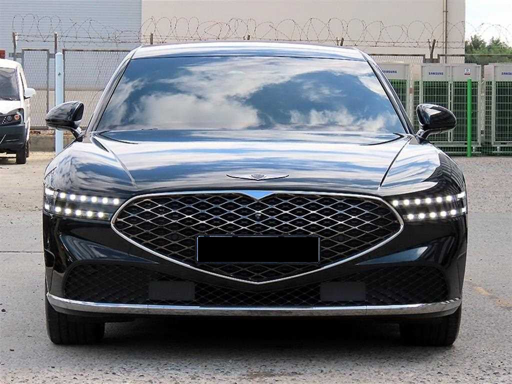 Genesis G90 — photo 02