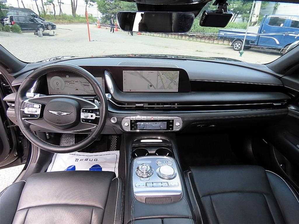 Genesis G90 — photo 07