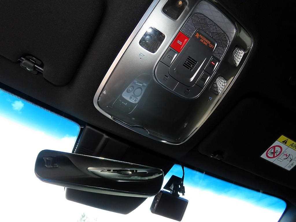 Genesis G90 — photo 15