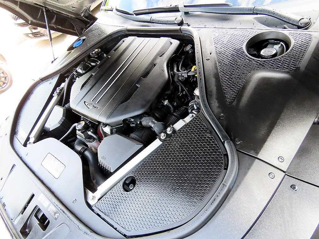 Genesis G90 — photo 19