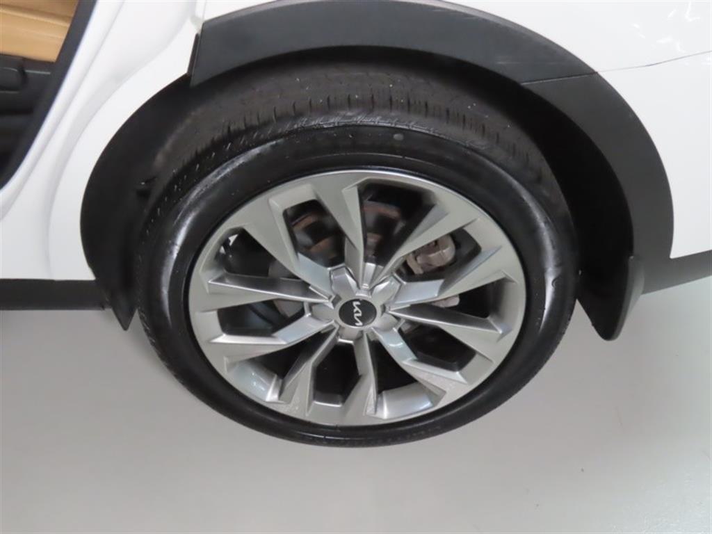 Kia Sorento — photo 17