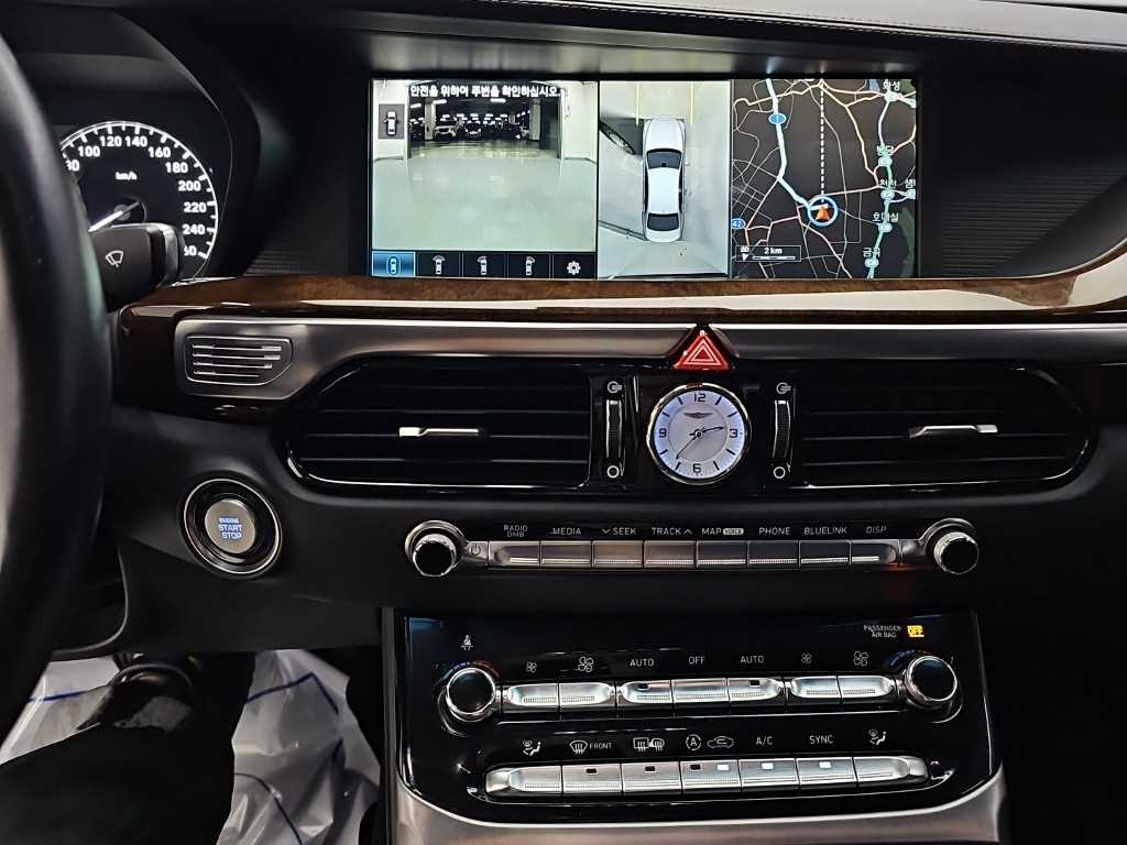 Genesis EQ900 — photo 10