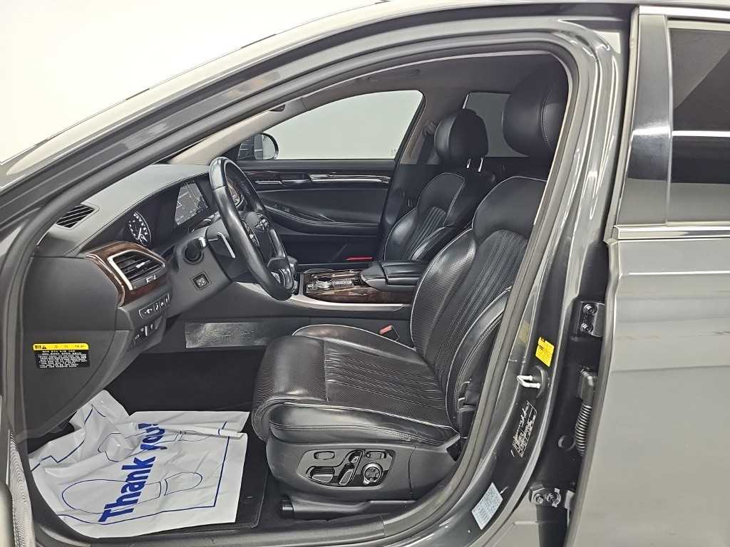 Genesis EQ900 — photo 11
