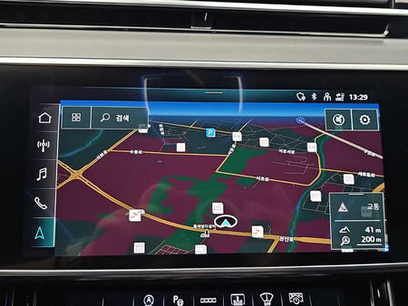 Audi A8 — photo 16