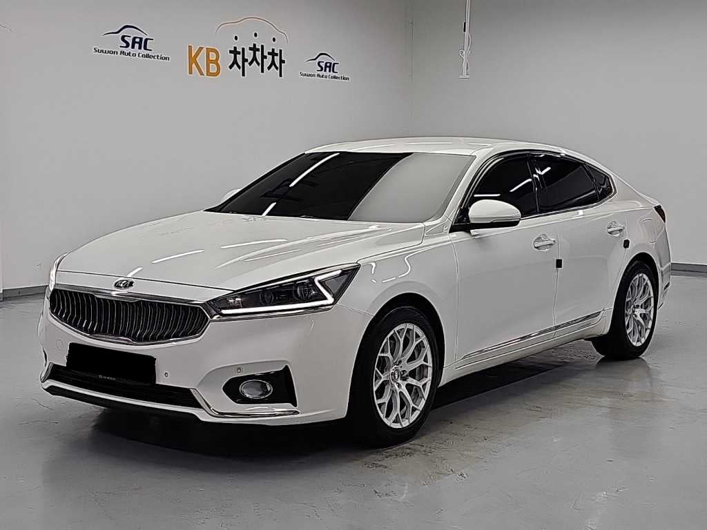 Kia K7 — photo 01