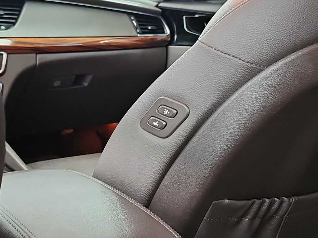 Kia K7 — photo 13