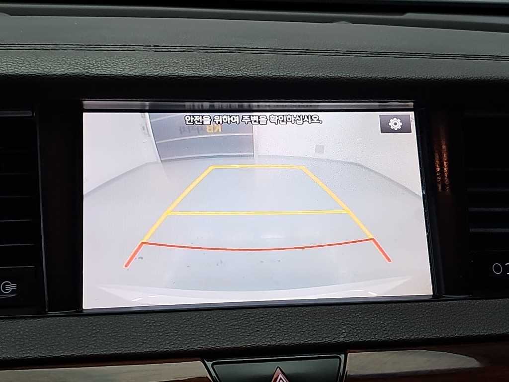 Kia K7 — photo 16