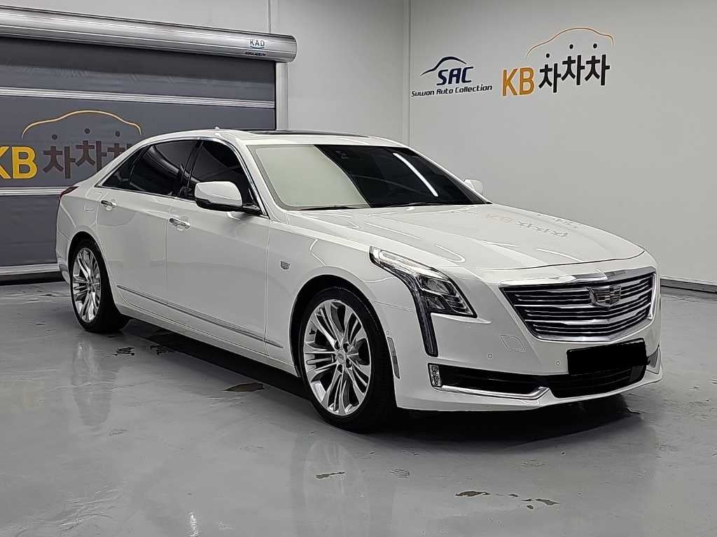 Cadillac CT6 — photo 04