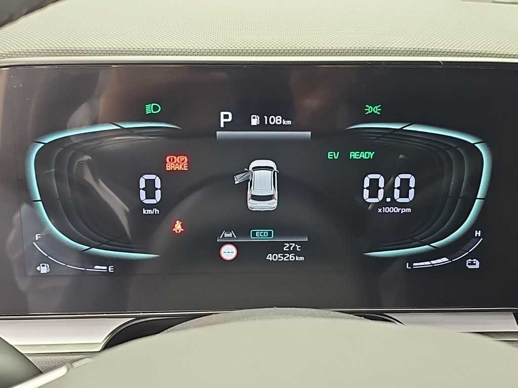 Kia Niro — photo 06