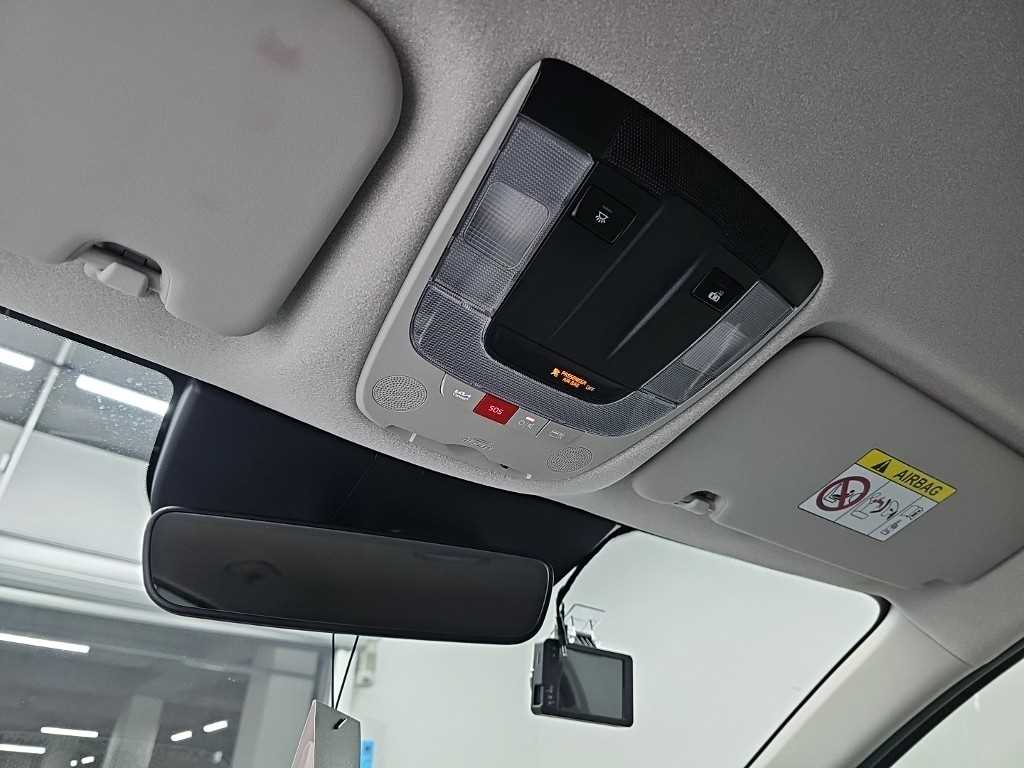 Kia Niro — photo 16
