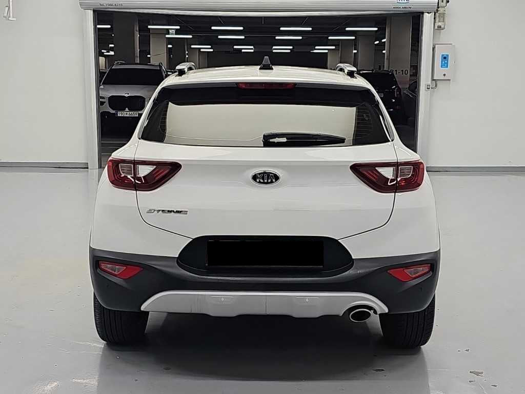 Kia Stonic — photo 03