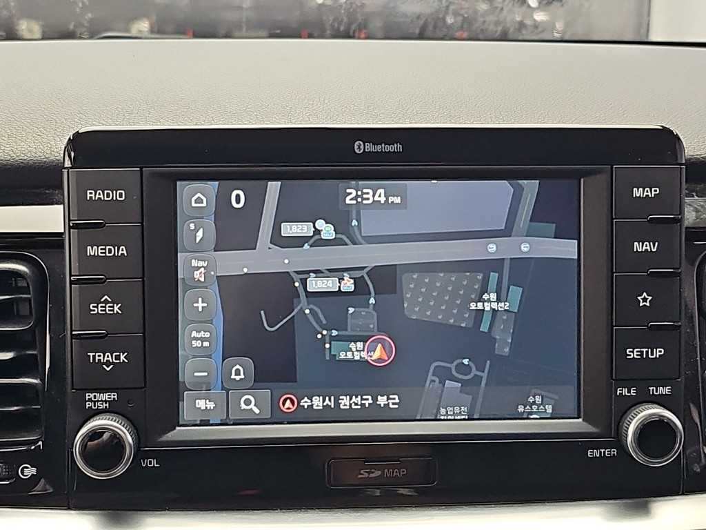 Kia Stonic — photo 13