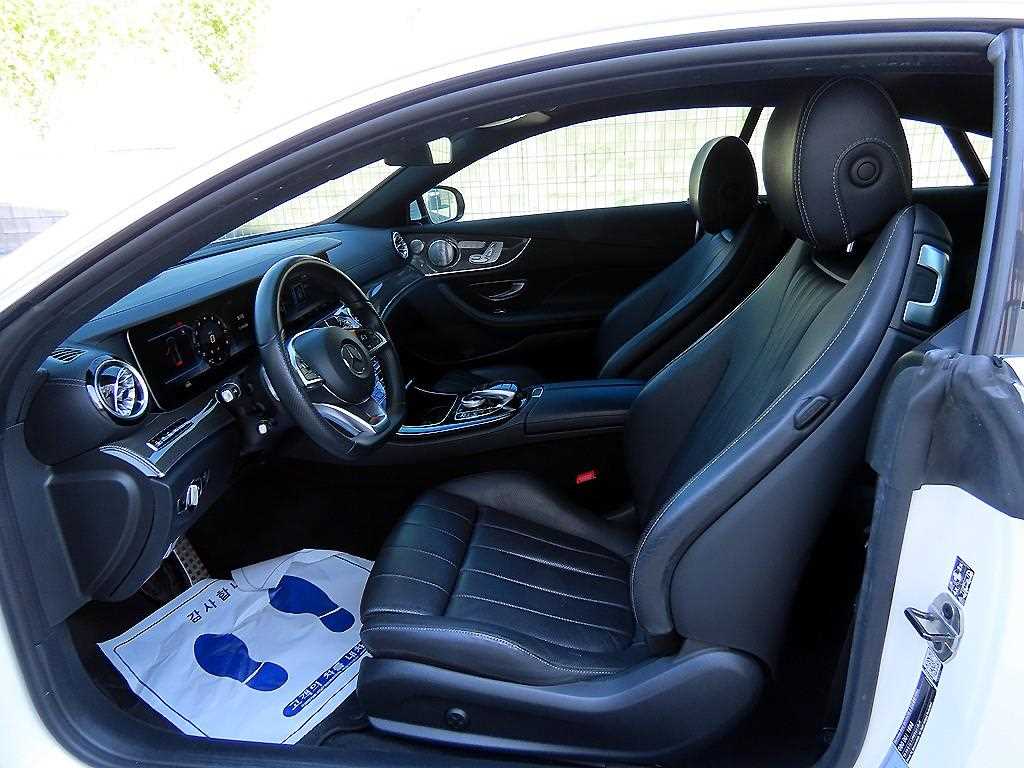 Mercedes-Benz E-Class — photo 05