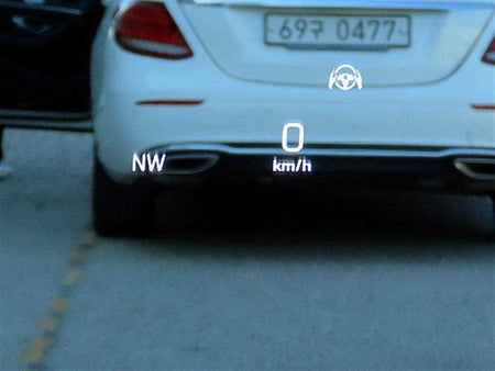 Mercedes-Benz E-Class — photo 10