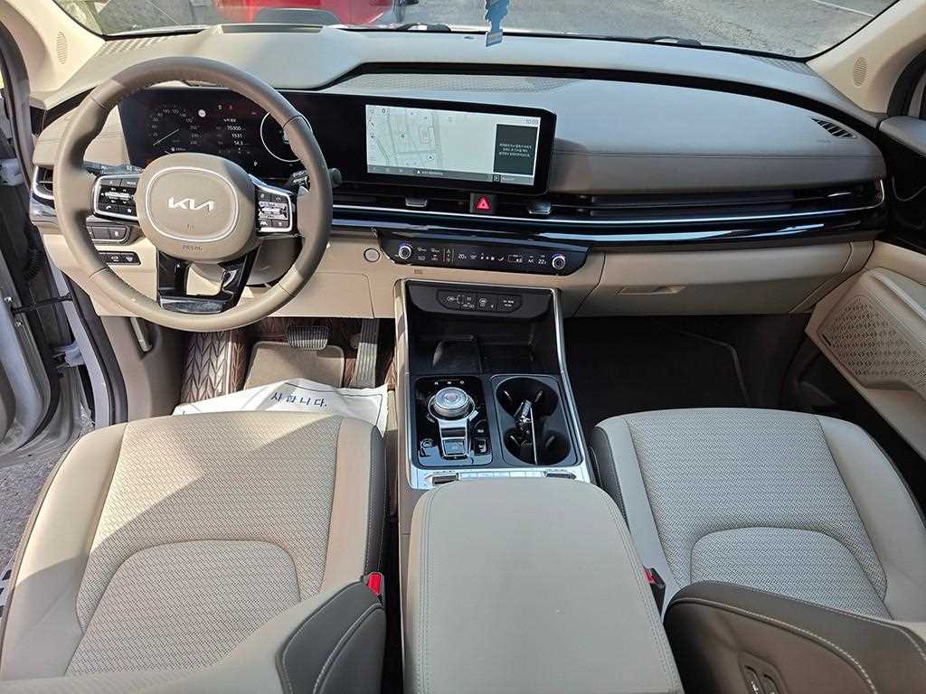 Kia Carnival — photo 10