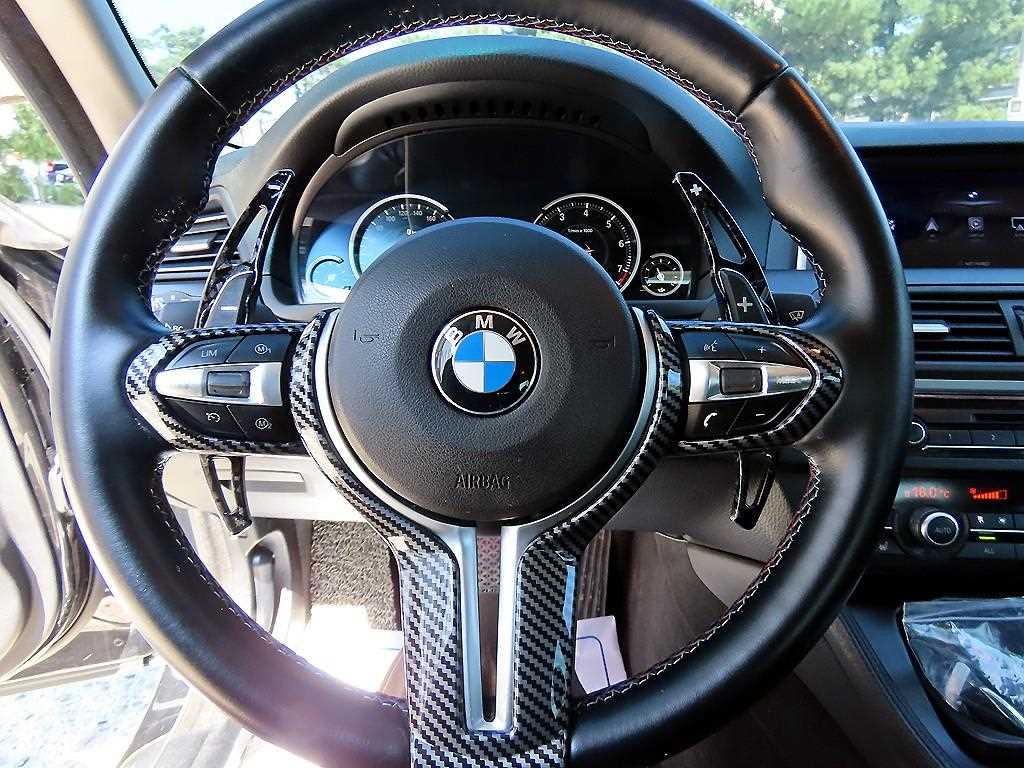 BMW 5-Series — photo 08