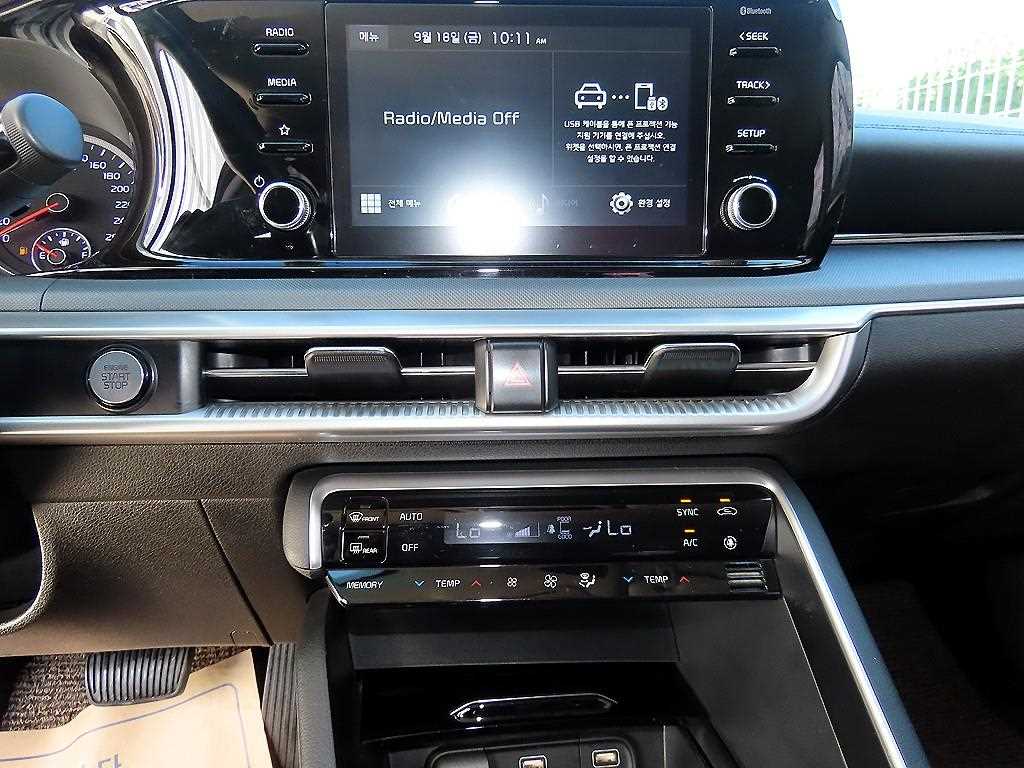 Kia K5 — photo 13