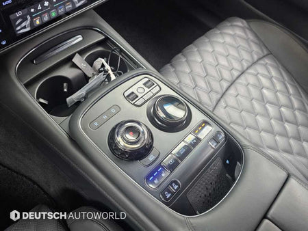 Genesis G90 — photo 09