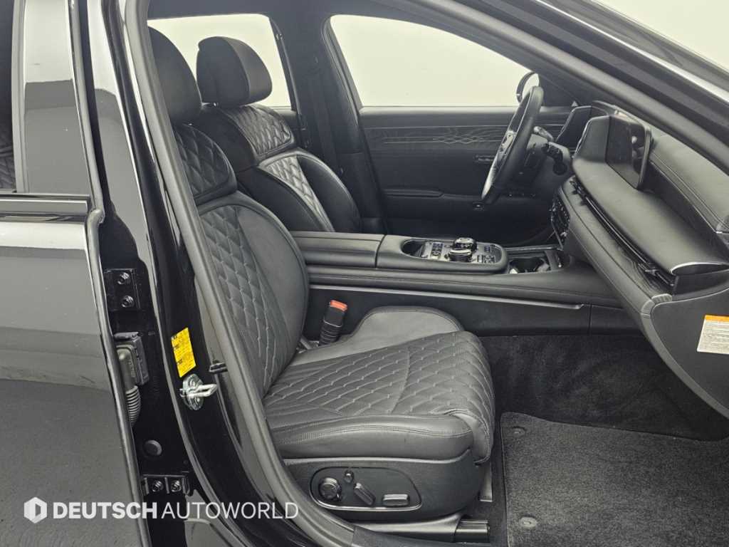 Genesis G90 — photo 10