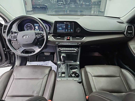 Hyundai Grandeur — photo 01