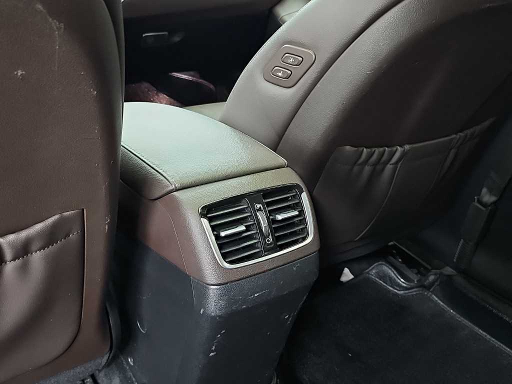 Hyundai Grandeur — photo 13
