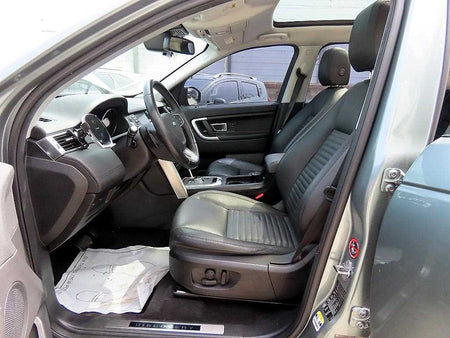 Land Rover Discovery Sport — photo 05